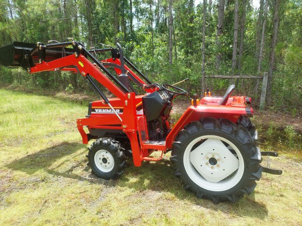 F18D 4x4 23Hp, ROP ready, 5ft bucket 788 hours - Image 2