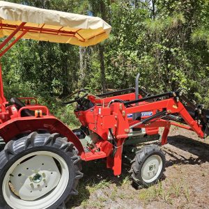 YM1720D Refurbished Red Tractor side view